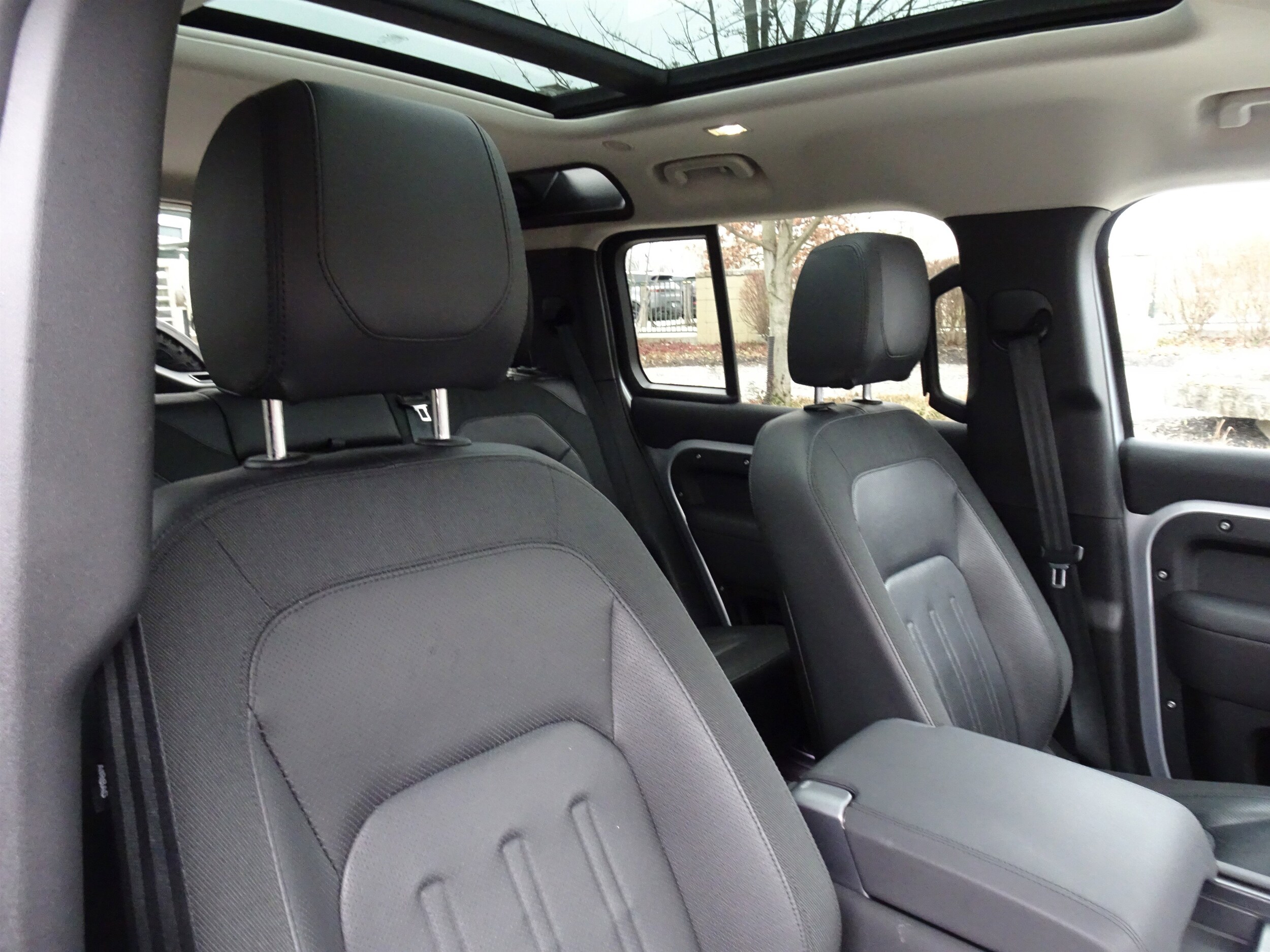 2020 Land Rover Defender SE - Photo 29