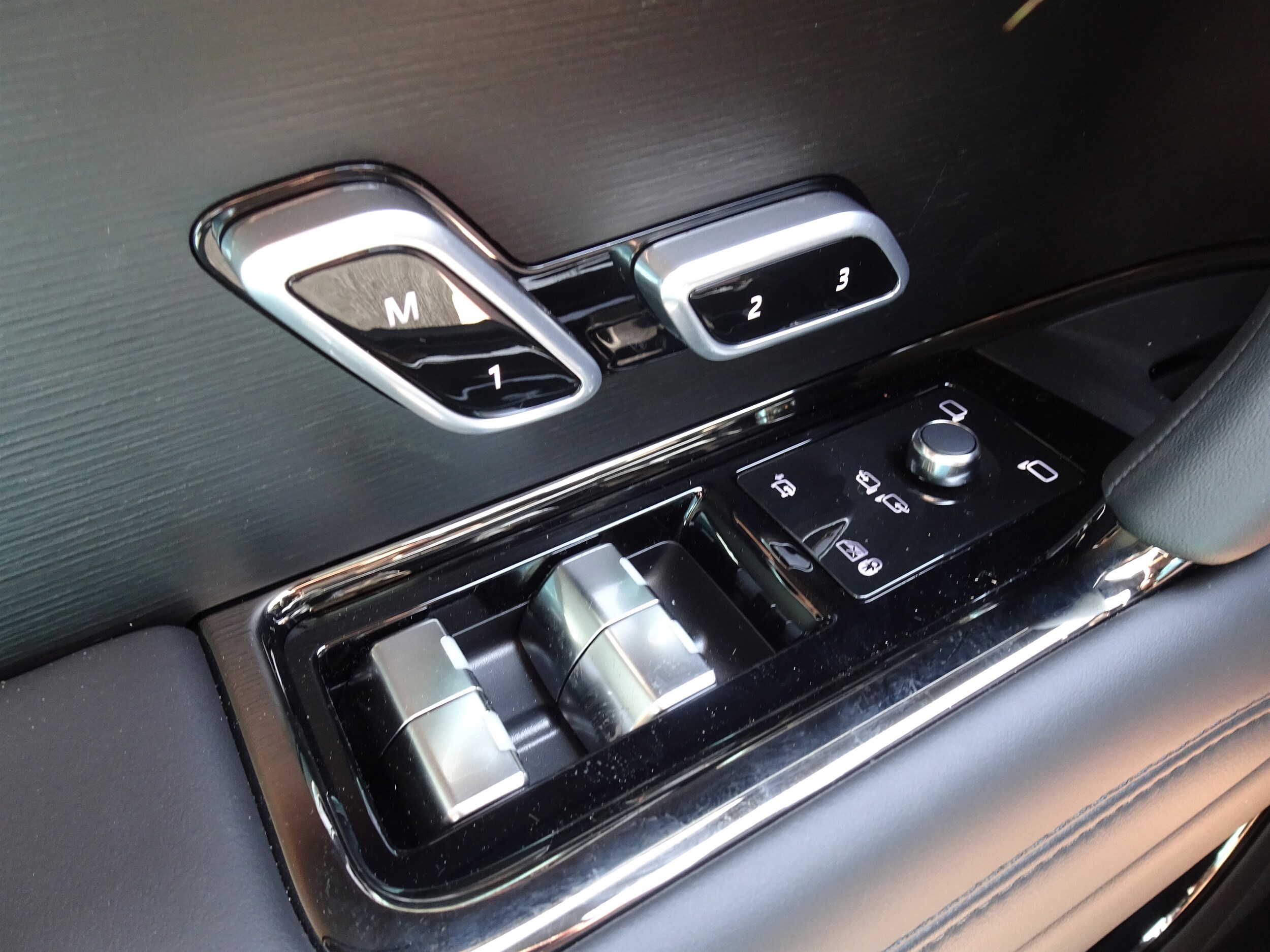 2025 Land Rover Range Rover Sport SE - Photo 24