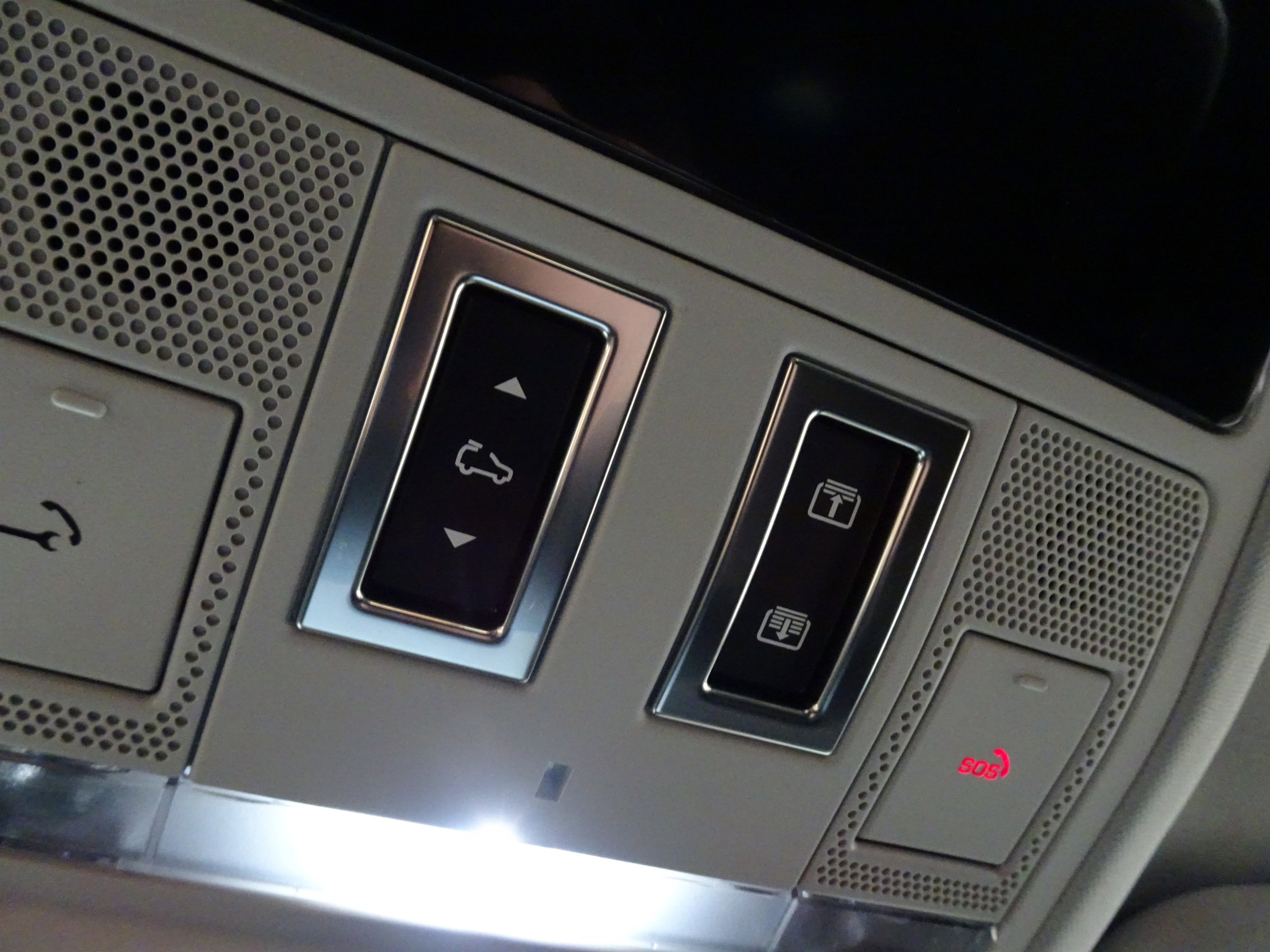2026 Land Rover Defender S - Photo 31