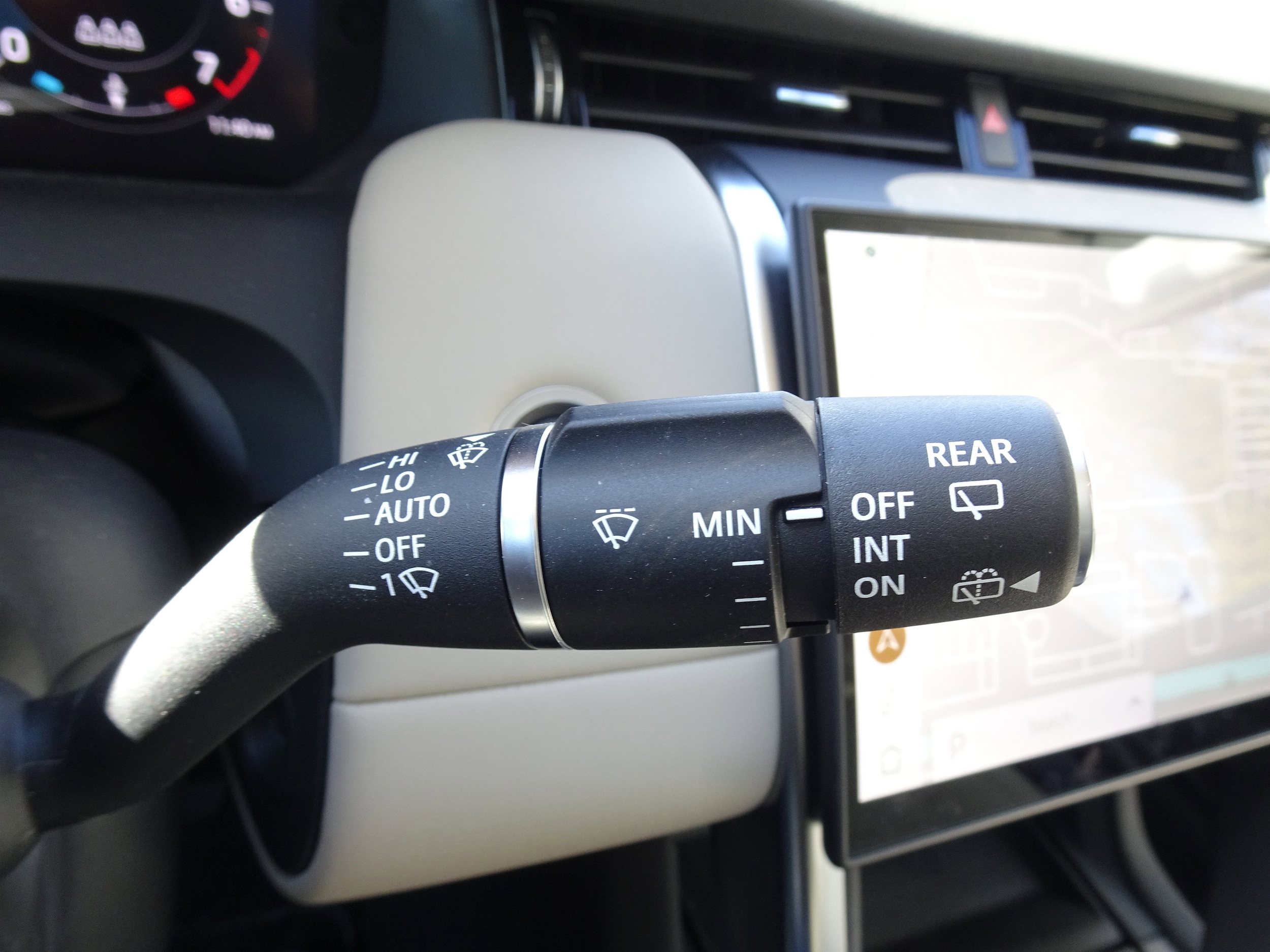 2025 Land Rover Discovery Sport S - Photo 23