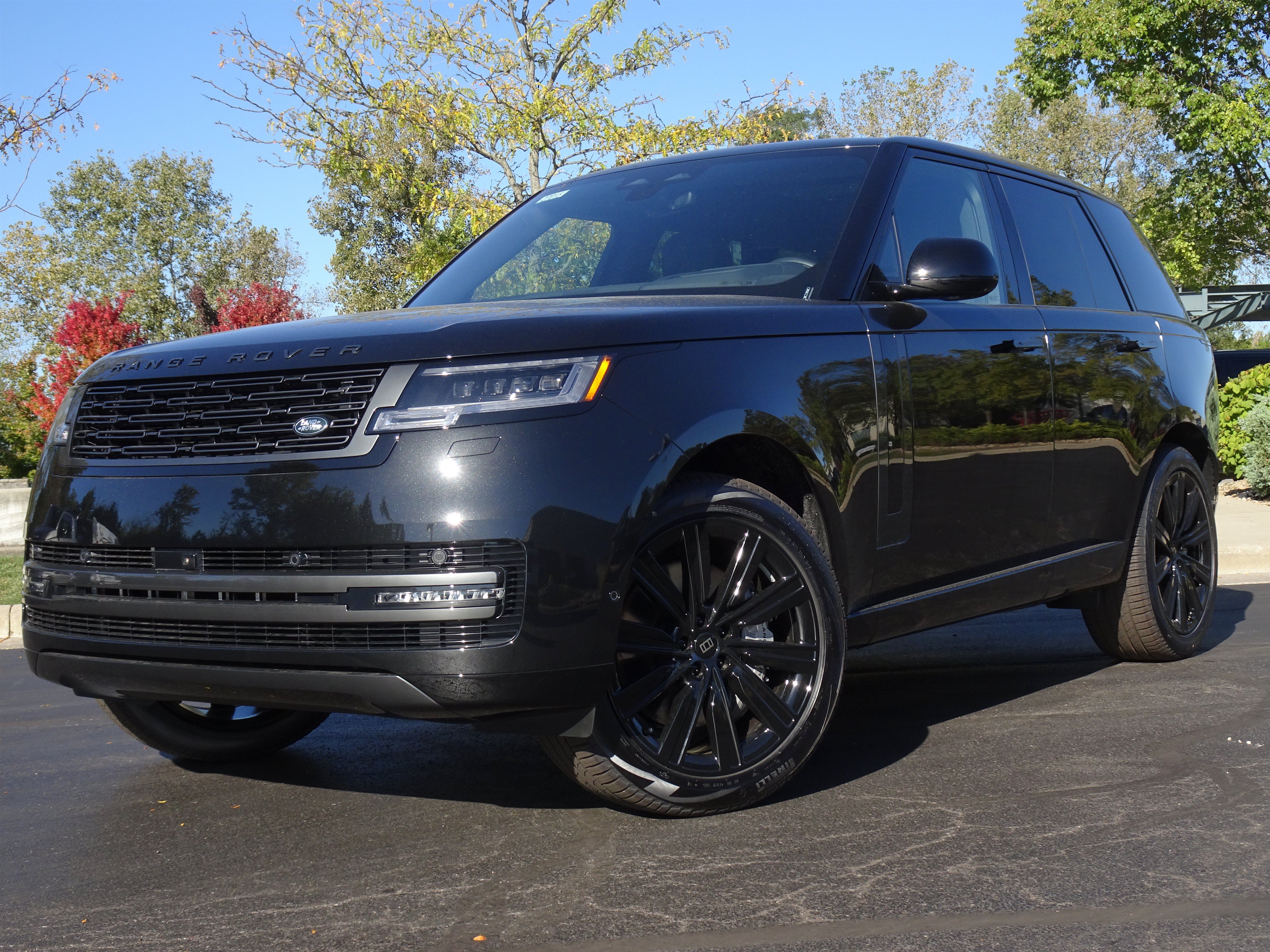 2027 Land Rover Range Rover SE SUV