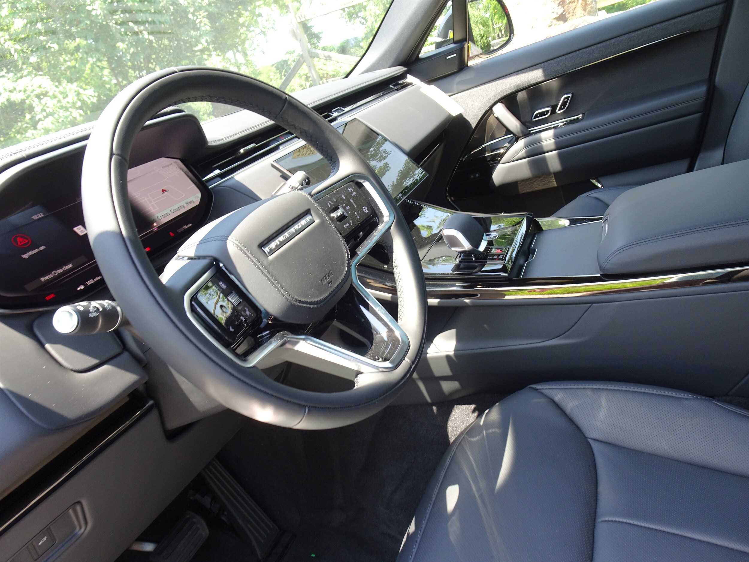 2025 Land Rover Range Rover Sport SE - Photo 18