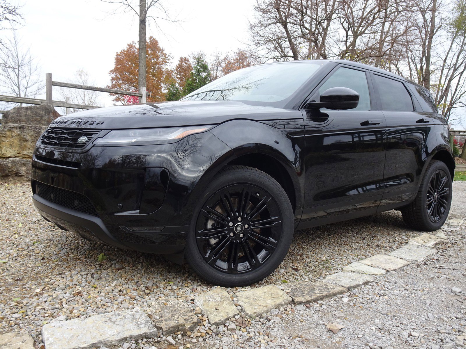 2025 Land Rover Range Rover Evoque