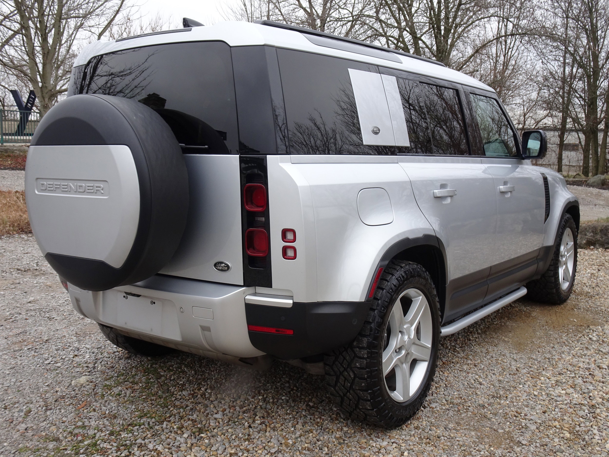 2020 Land Rover Defender SE - Photo 10