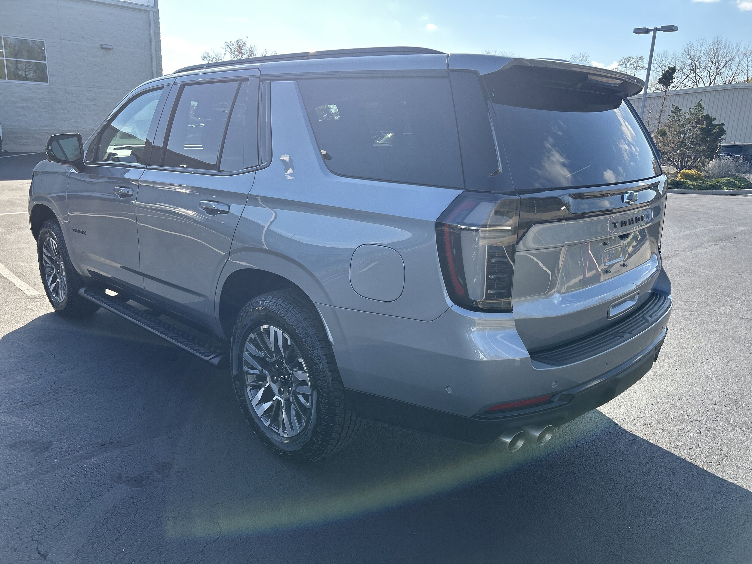 2025 Chevrolet Tahoe Z71 photo 3