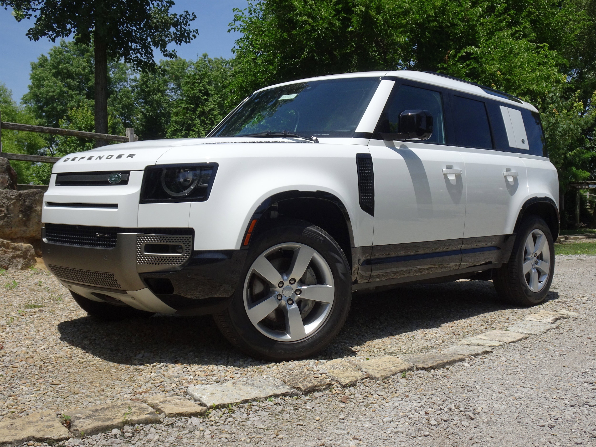 2023 Land Rover Defender