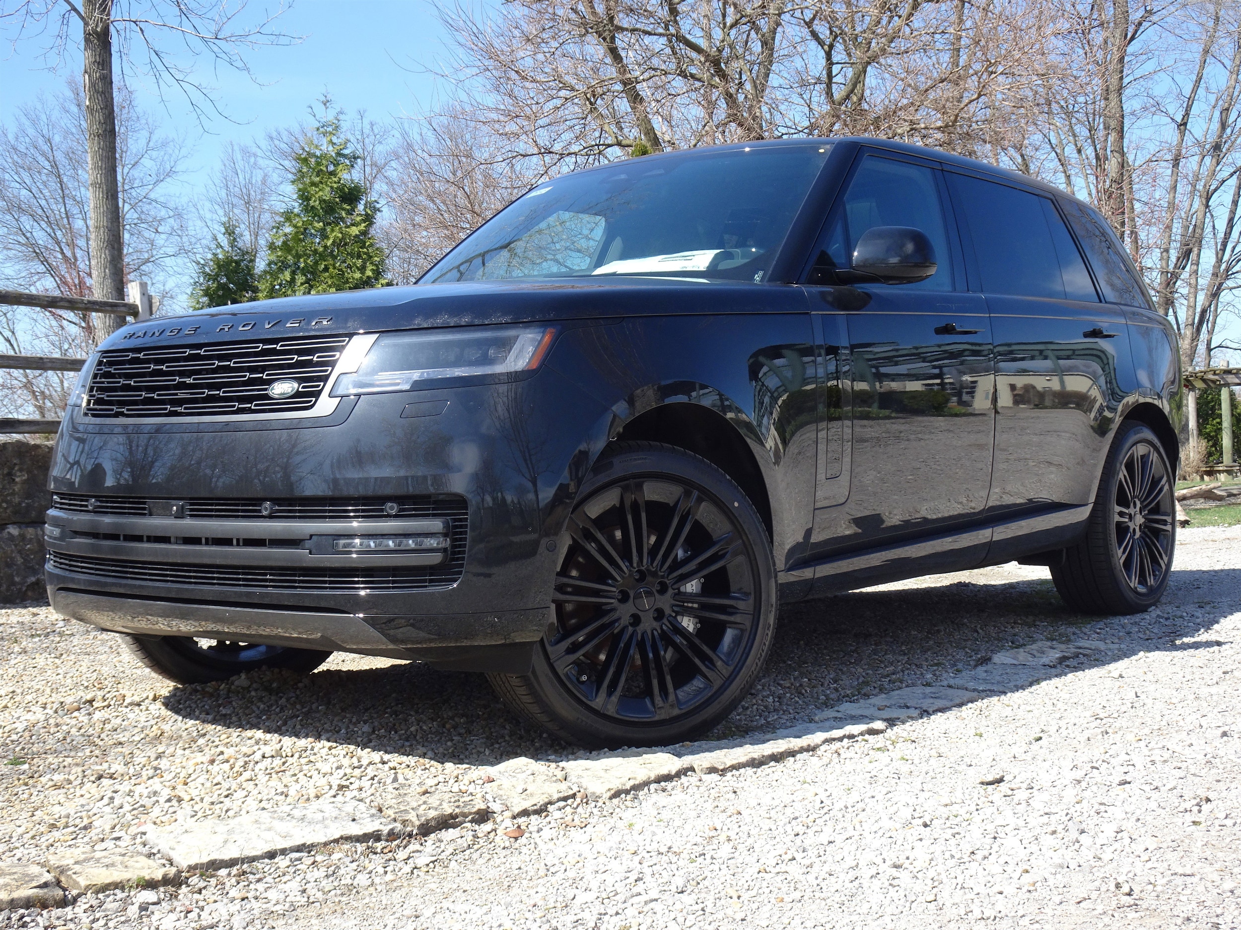 2026 Land Rover Range Rover 3.0 SE LWB 7's photo