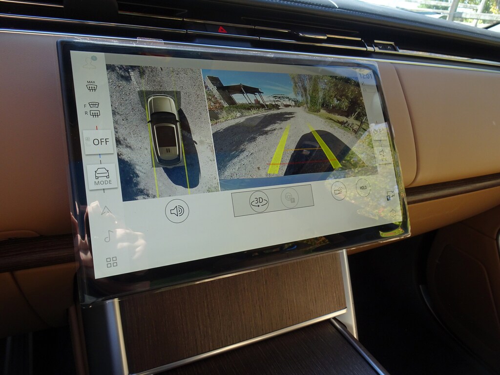 New 2025 Land Rover Range Rover SE P400 SE SWB