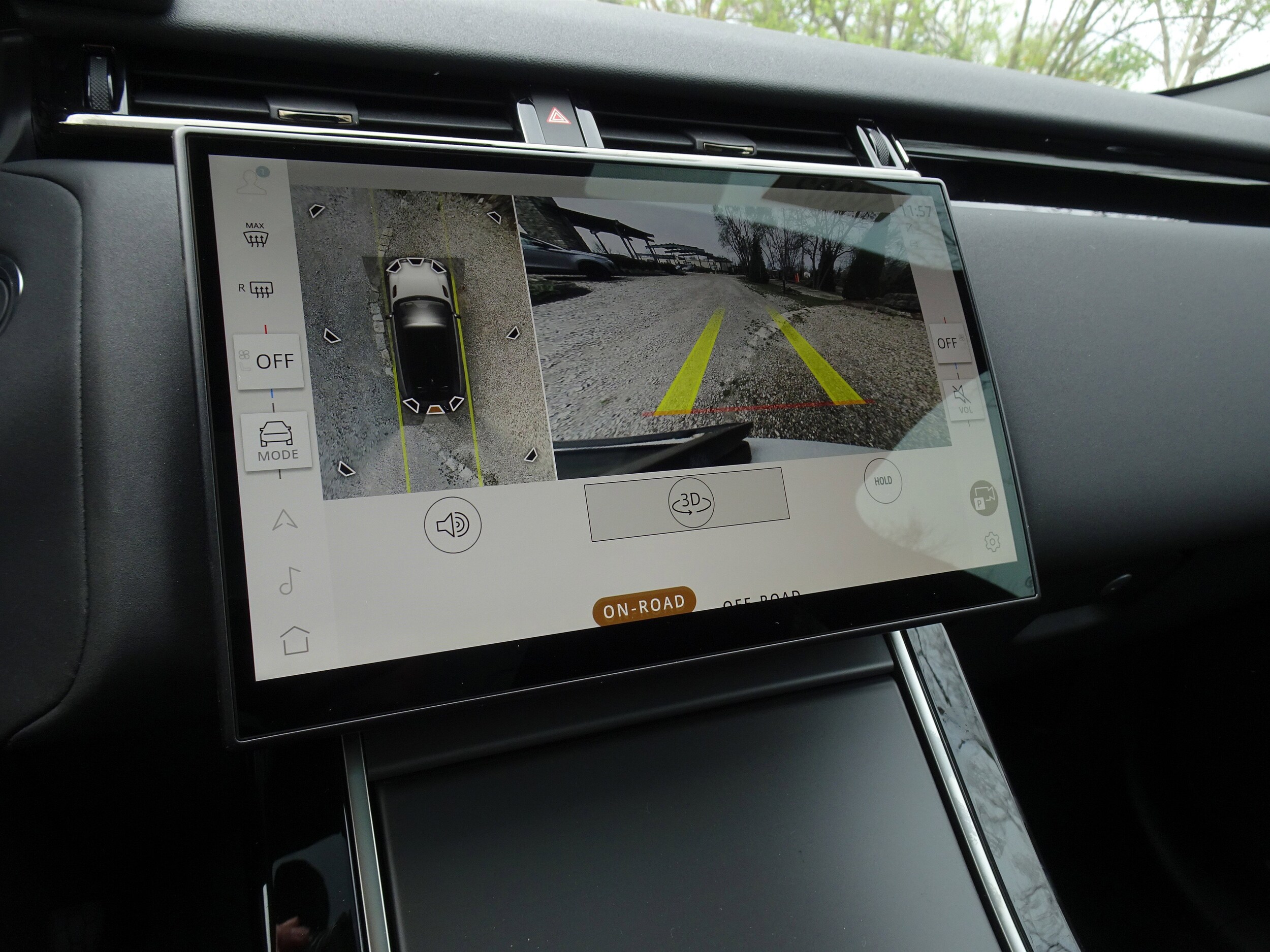 2026 Land Rover Range Rover Velar P250 S photo 3