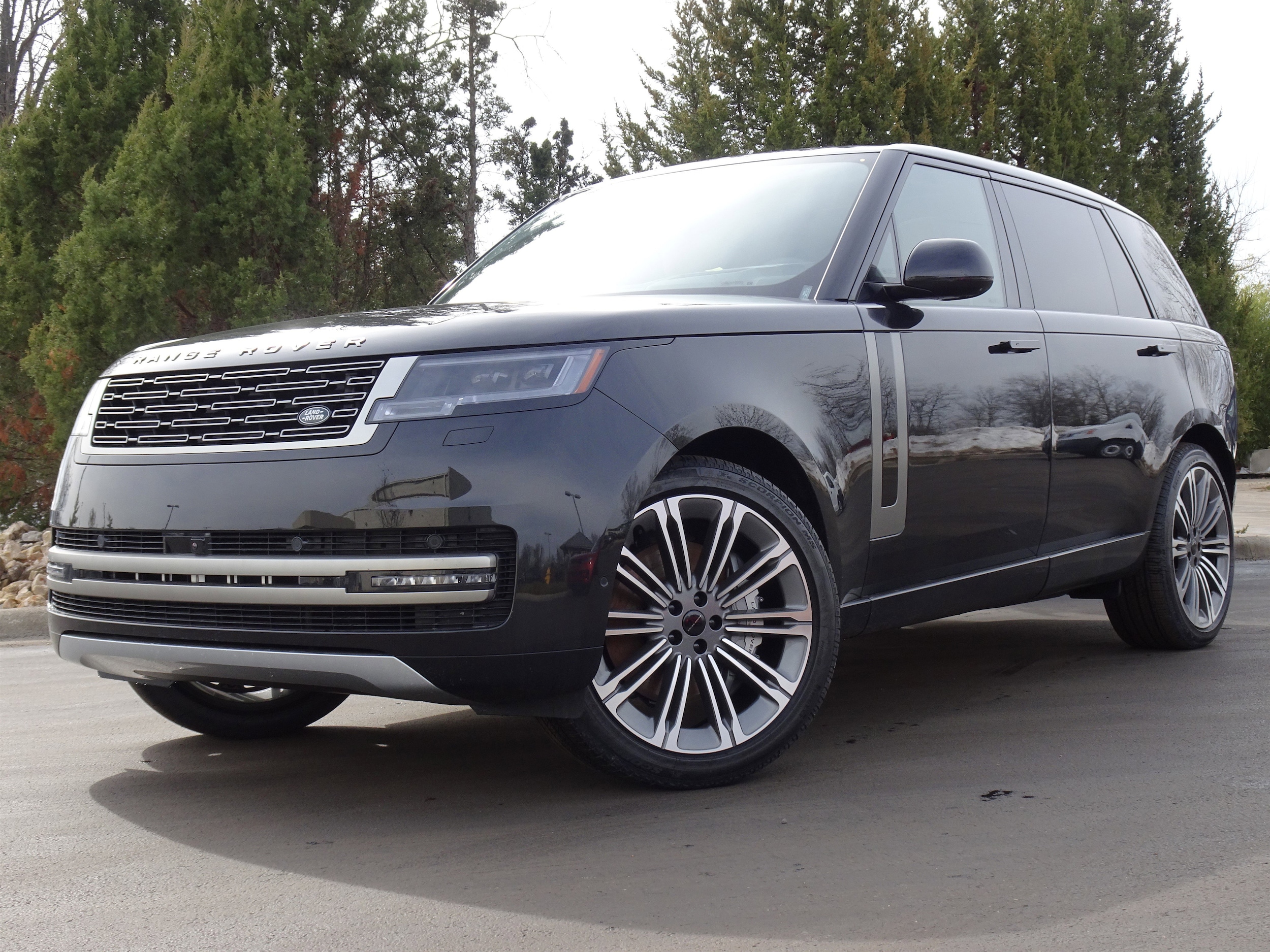 2026 Land Rover Range Rover 4.4 SE LWB 7's photo