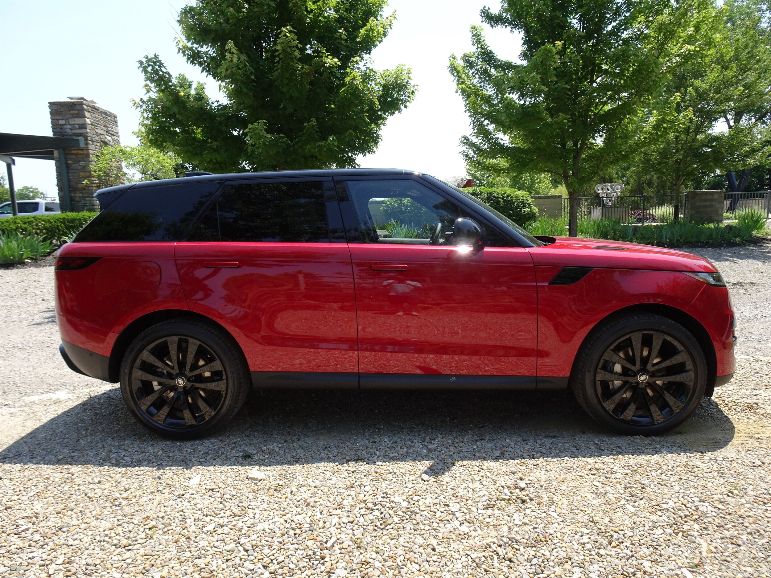 2025 Land Rover Range Rover Sport SE - Photo 10