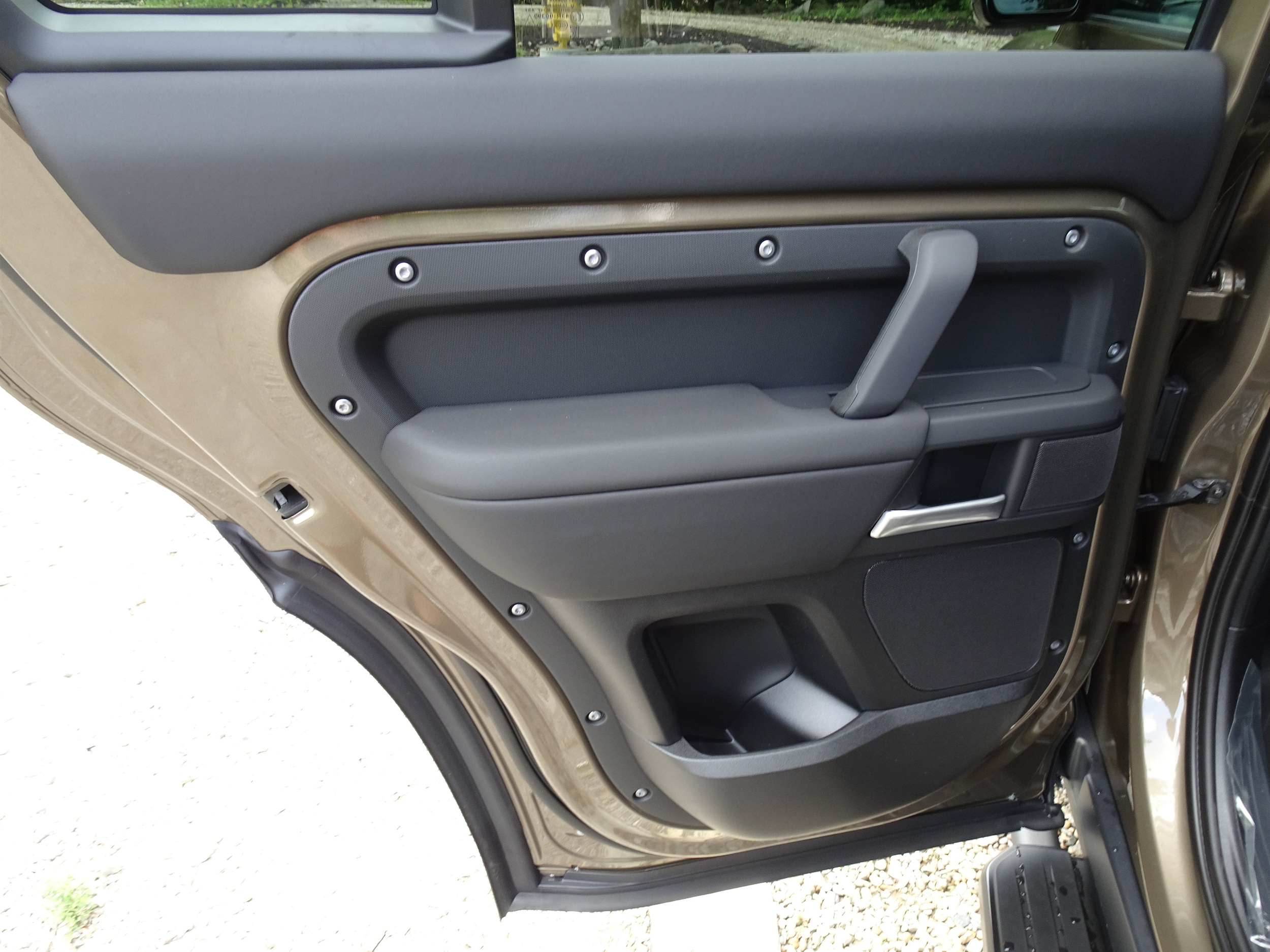 2025 Land Rover Defender S - Photo 22