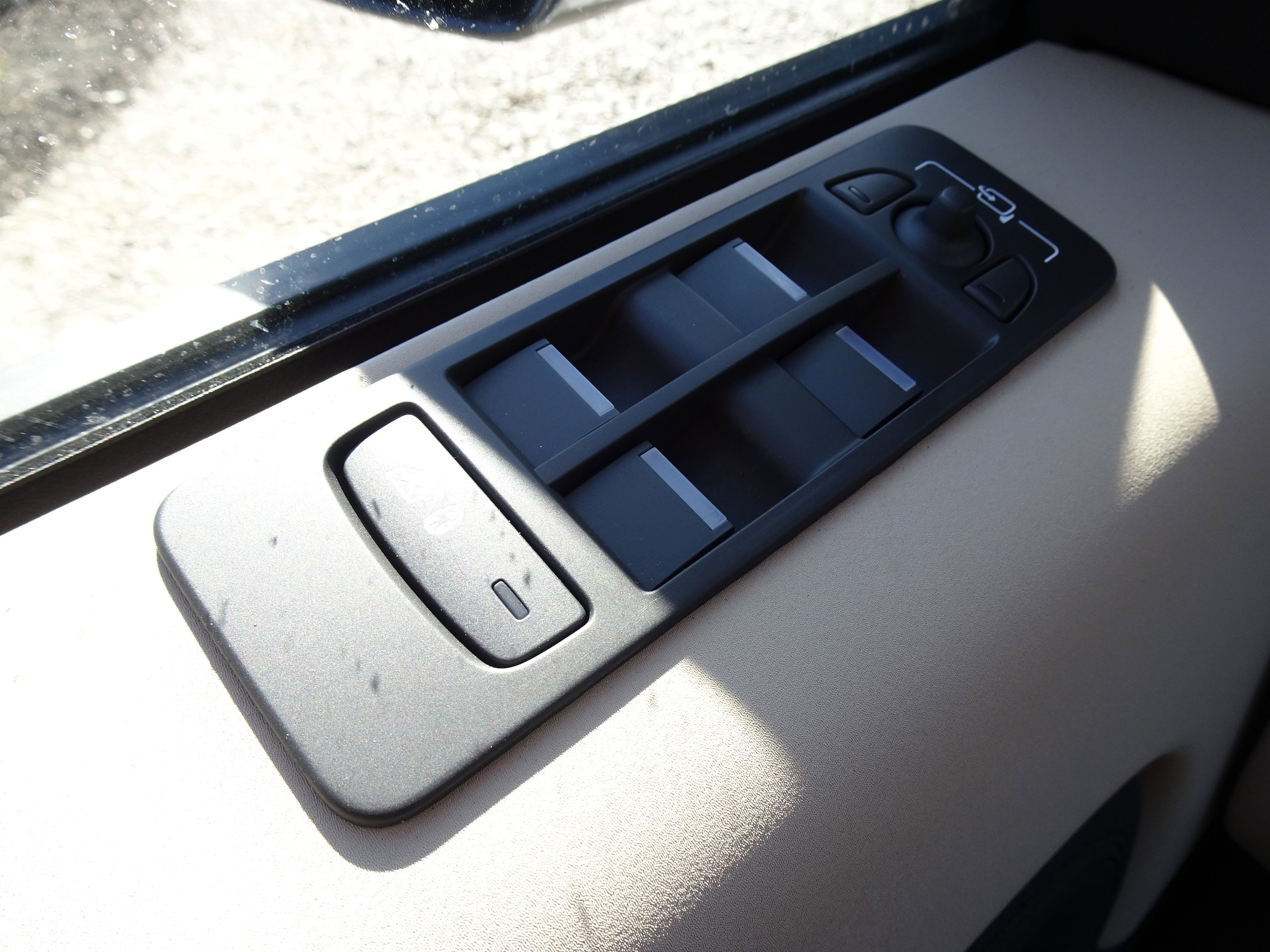 2025 Land Rover Discovery Sport S - Photo 25