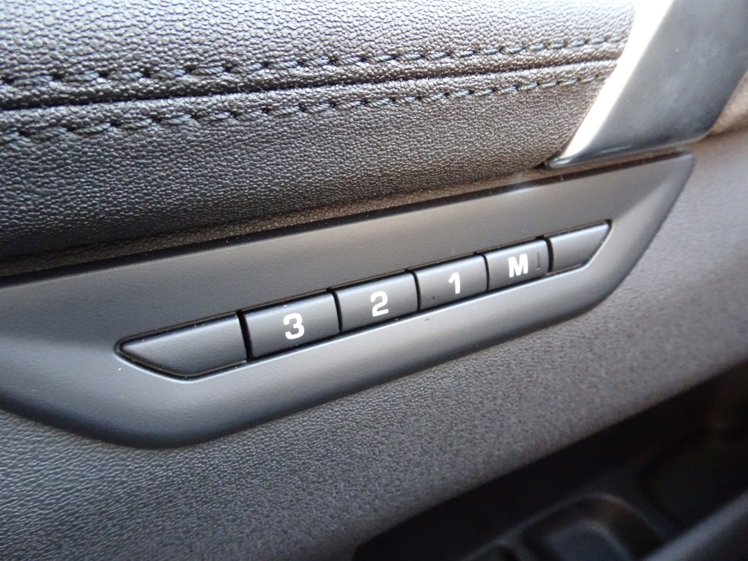 2025 Land Rover Discovery Sport S - Photo 26