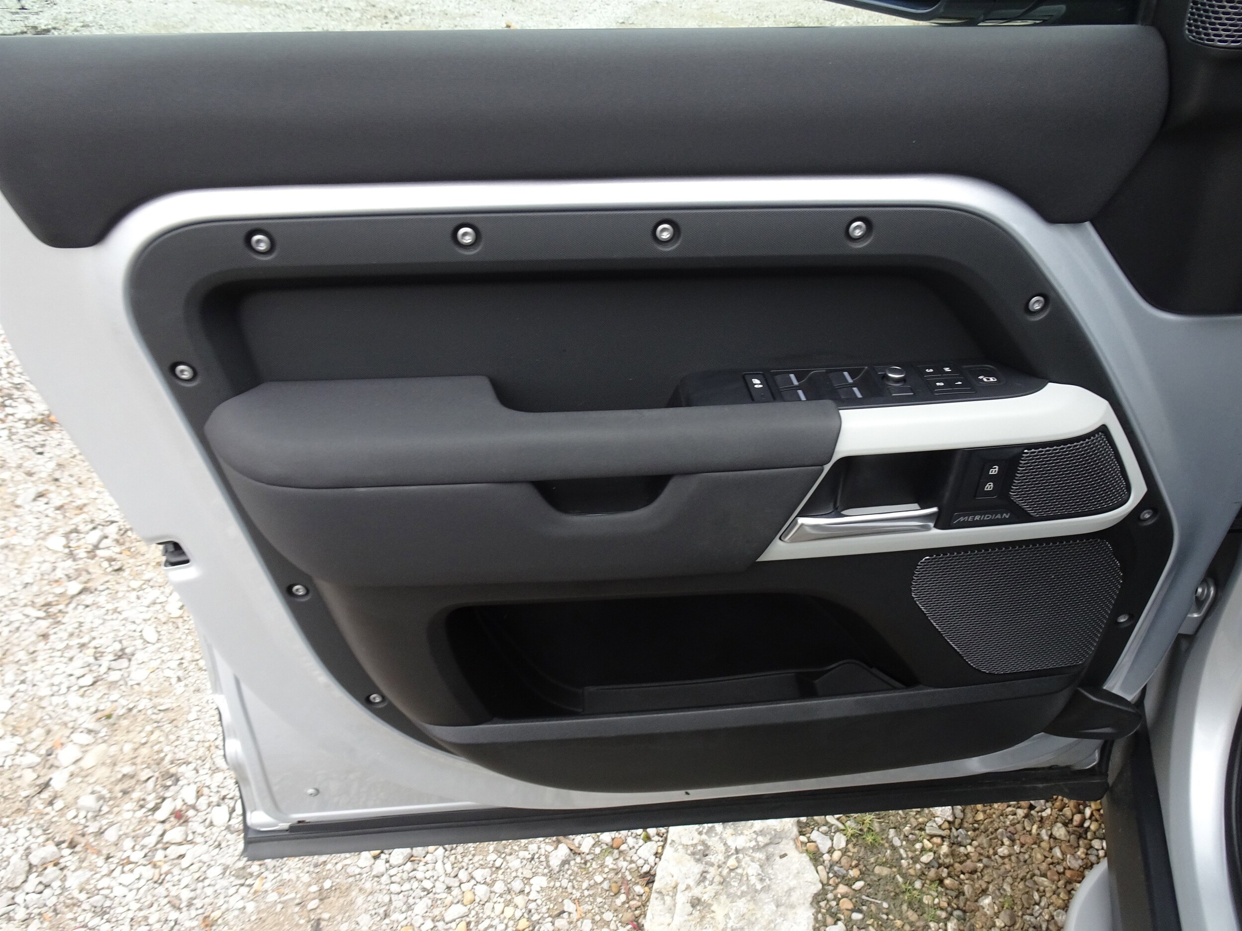 2020 Land Rover Defender SE - Photo 17