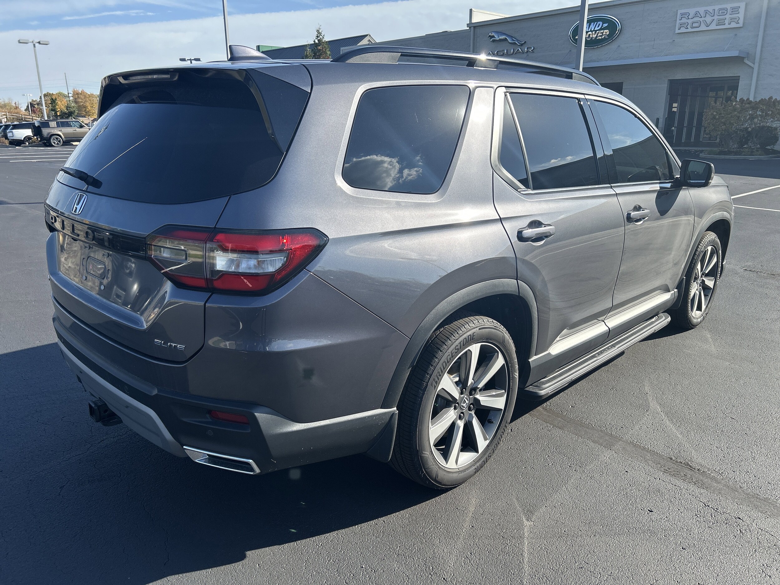 2025 Honda Pilot Elite photo 4