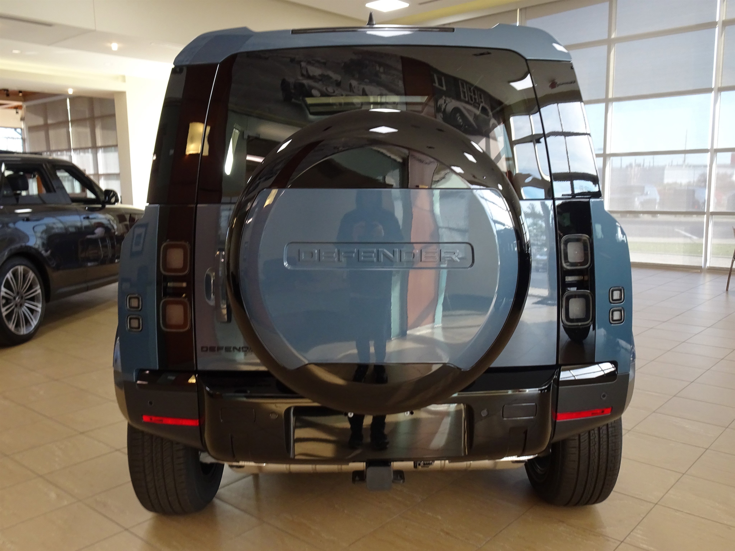 2026 Land Rover Defender S - Photo 10