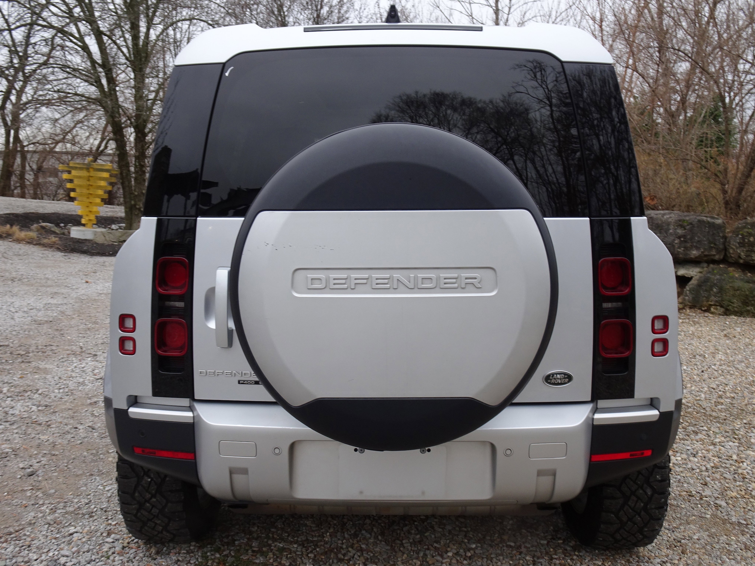 2020 Land Rover Defender SE - Photo 9