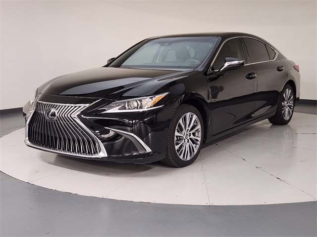 2020 Lexus ES 350's photo