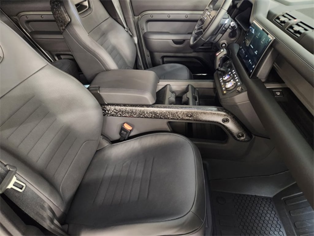 New 2025 Land Rover Defender 110 Octa Edition ONE SUV