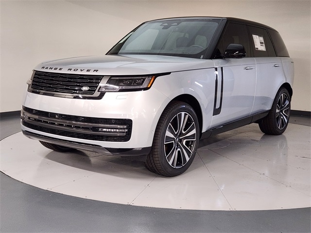 2025 Land Rover Range Rover SE's photo