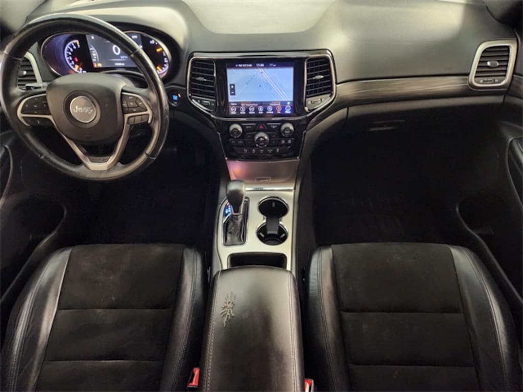 Used 2019 Jeep Grand Cherokee Laredo SUV