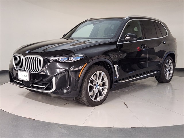 2024 BMW X5 50e's photo