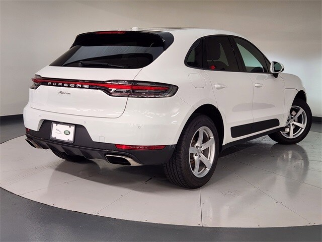 2021 Porsche Macan Base photo 2