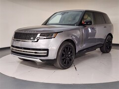 2026 Land Rover Range Rover P550e SE SUV