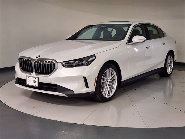 2024 BMW 5 Series 530i