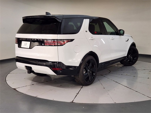 Certified 2024 Land Rover Discovery Dynamic SE with VIN SALRL2EX8R2495591 for sale in Friendswood, TX