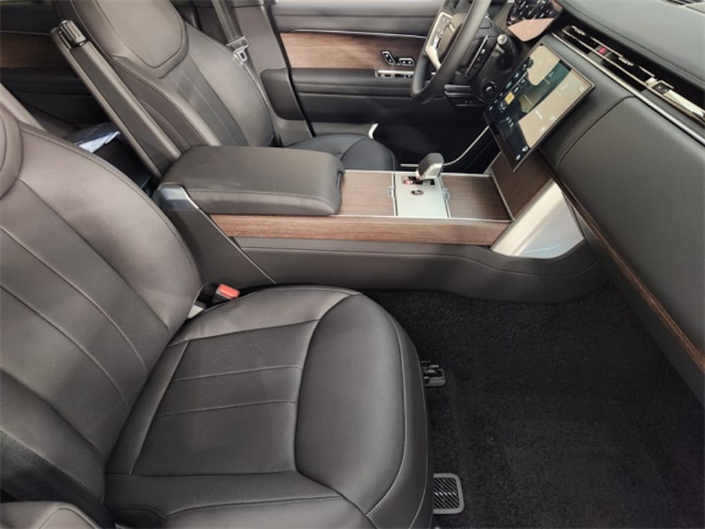 New 2025 Land Rover Range Rover SE 530PS SUV