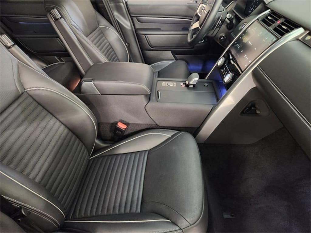 Certified 2024 Land Rover Discovery P360 Metropolitan Edition SUV