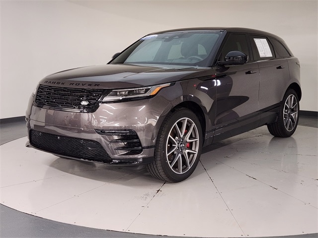 2025 Land Rover Range Rover Velar Dynamic SE