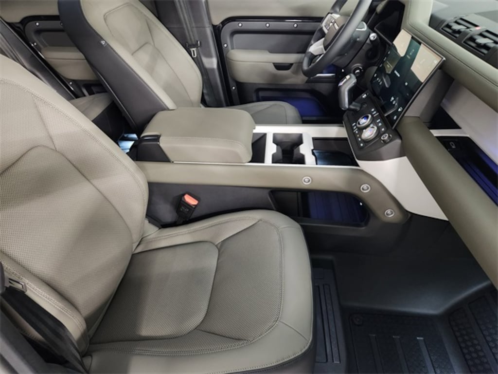 New 2026 Land Rover Defender 110 X-Dynamic SE SUV