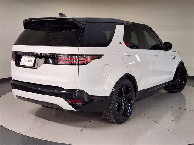 2025 Land Rover Discovery P360 Dynamic SE photo 2