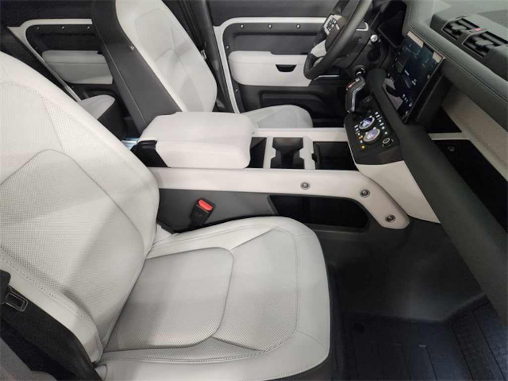 New 2025 Land Rover Defender 110 S SUV