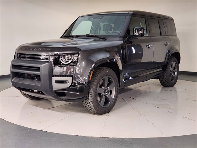 2026 Land Rover Defender V8's photo