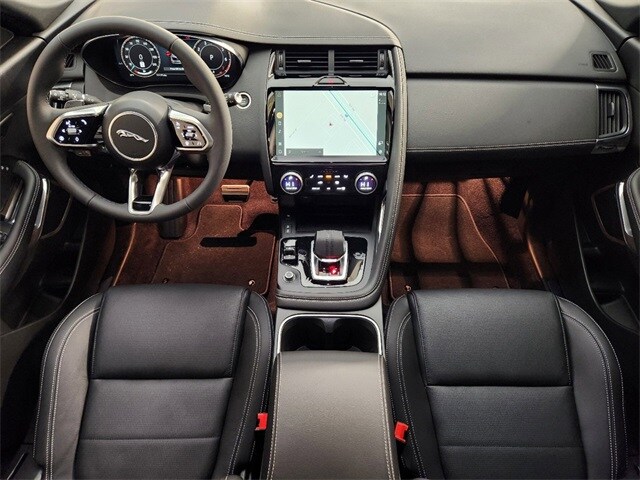 2024 Jaguar E-PACE P250 R-Dynamic SE photo 4