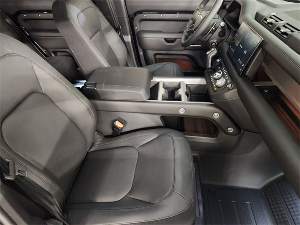 New 2025 Land Rover Defender 130 XV8 500PS SUV