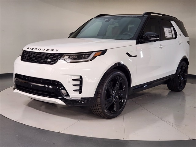 2025 Land Rover Discovery Dynamic SE's photo