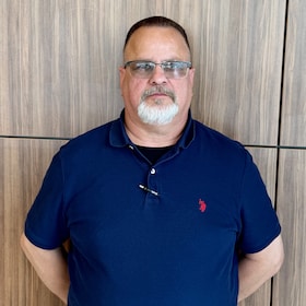 Staff member Doug Thompson from ID_e329b0b95363