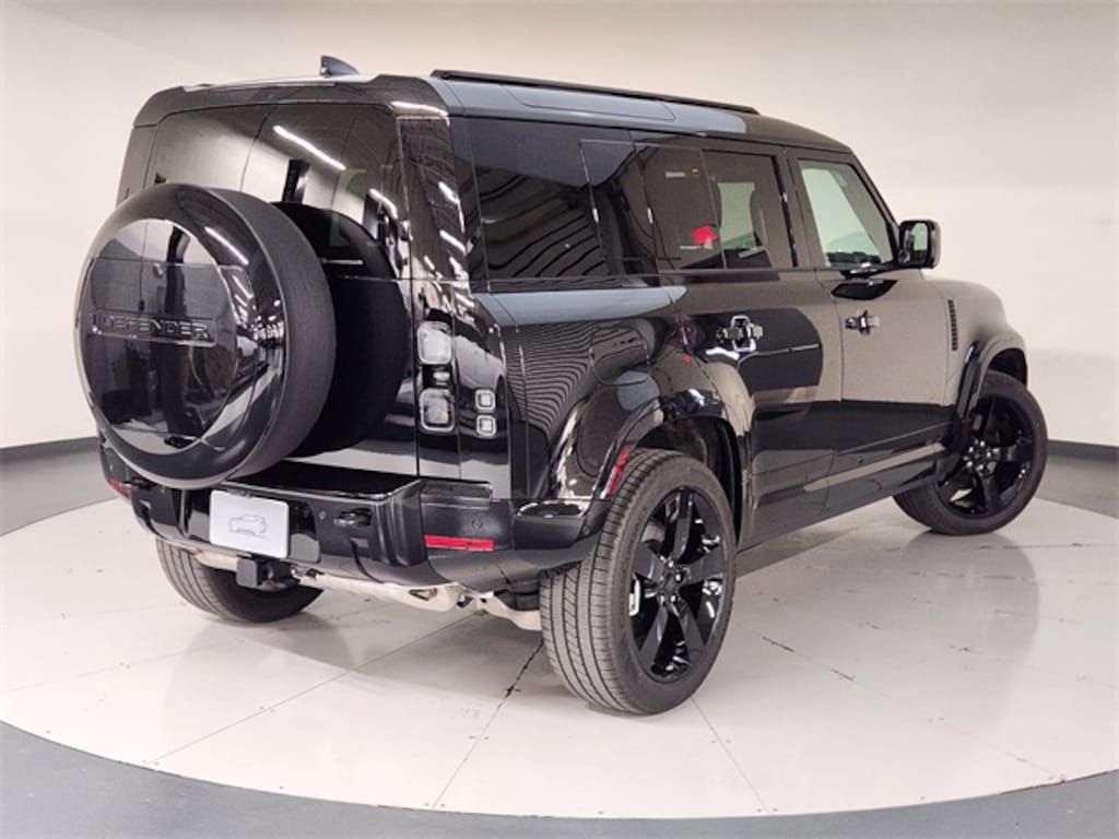 New 2026 Land Rover Defender 110 X-Dynamic SE SUV