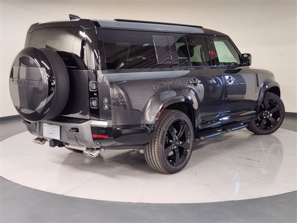 New 2026 Land Rover Defender 130 XV8 500PS SUV