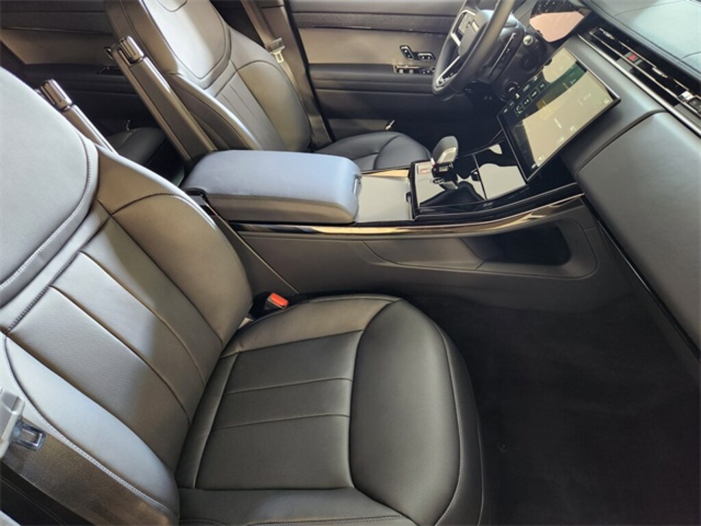 New 2025 Land Rover Range Rover Sport P360 SE SUV