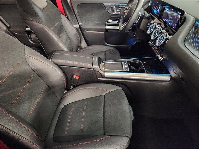 2024 Mercedes Benz GLA AMG 35 4MATIC photo 3