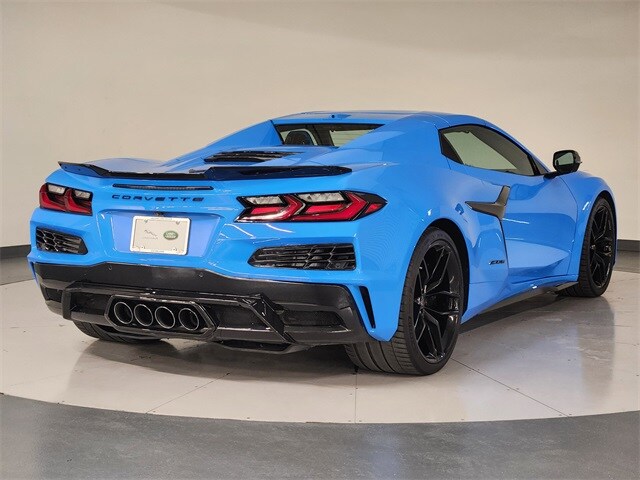 2025 Chevrolet Corvette Z06 3LZ photo 2