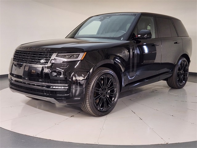 2026 Land Rover Range Rover SE's photo