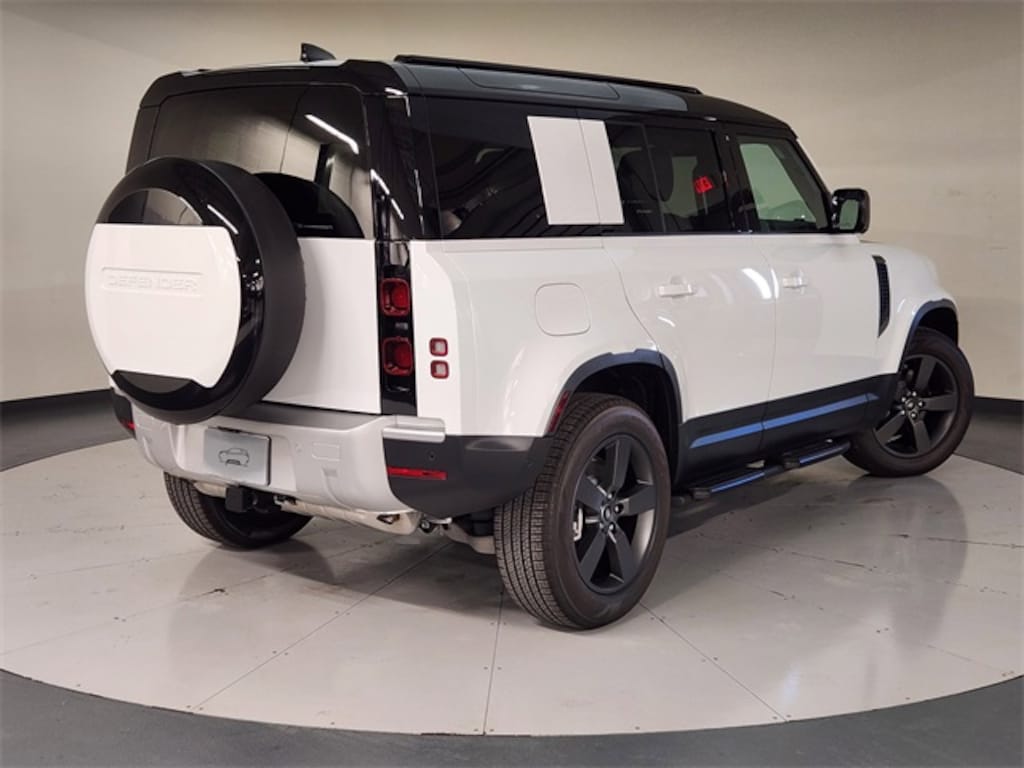 New 2025 Land Rover Defender 110 S SUV