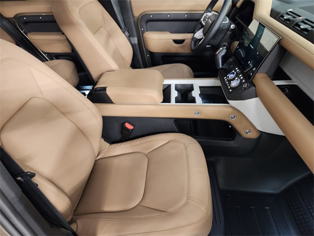 New 2026 Land Rover Defender 130 X-Dynamic SE SUV